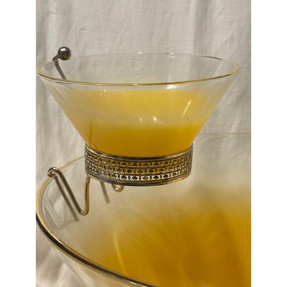 Vintage Anchor Hocking Chip & Dip Bowl Set Frosted Yellow 2 Tier MCM Party 60s - Picture 9 of 15
